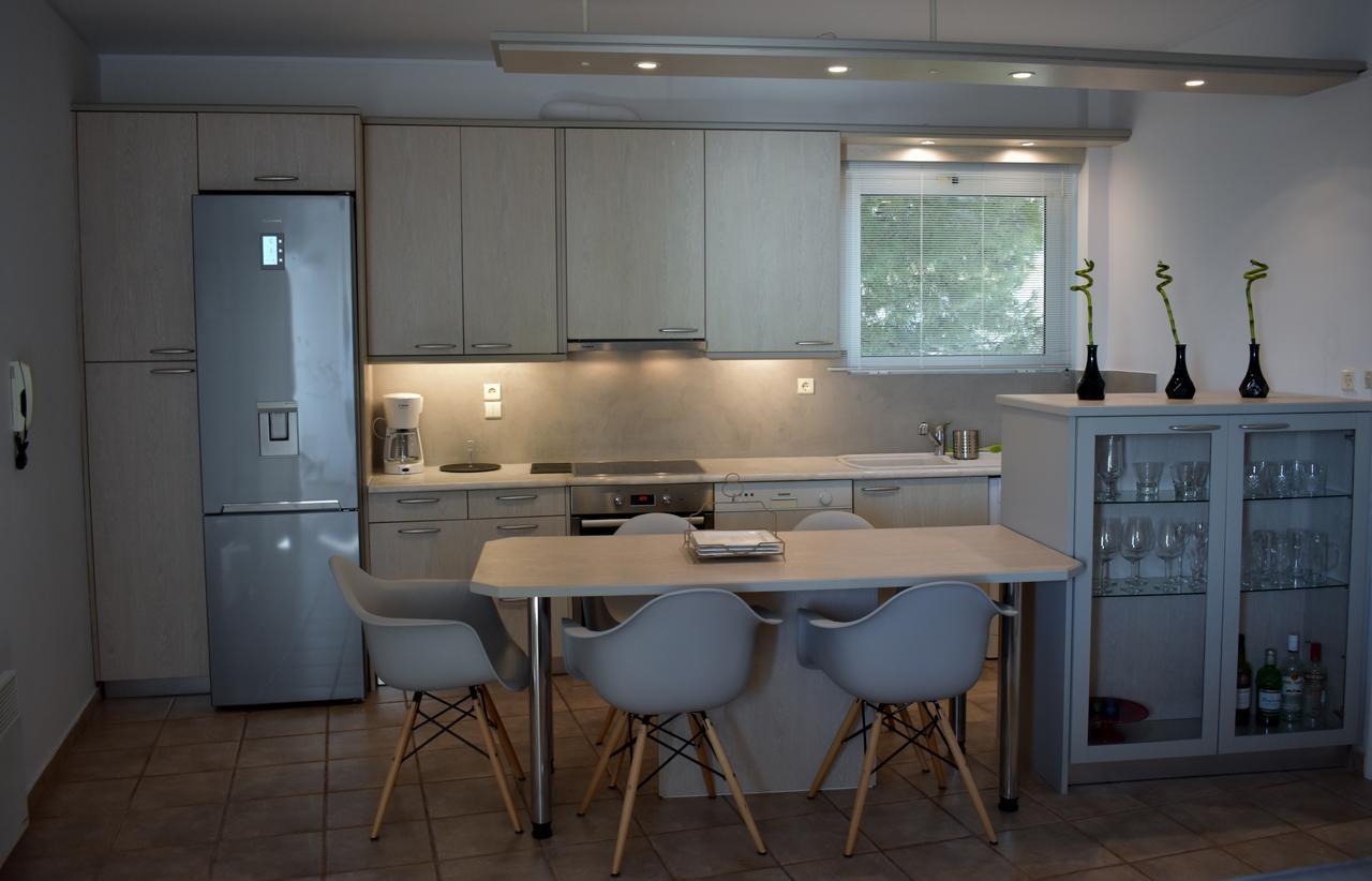 El Mar, 2 Bdr Seaview Apartment, 7 Min From Beach Lagonisi Bagian luar foto