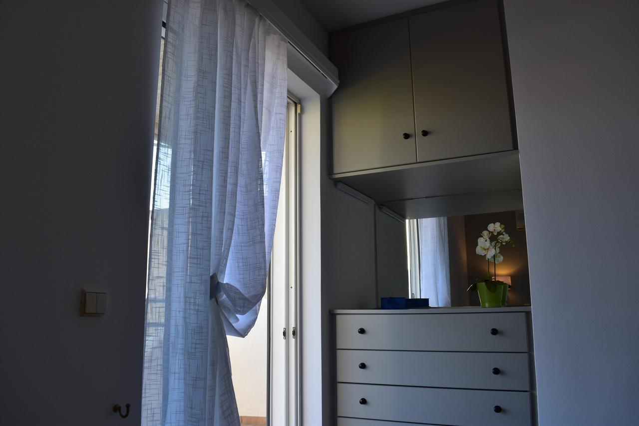 El Mar, 2 Bdr Seaview Apartment, 7 Min From Beach Lagonisi Bagian luar foto