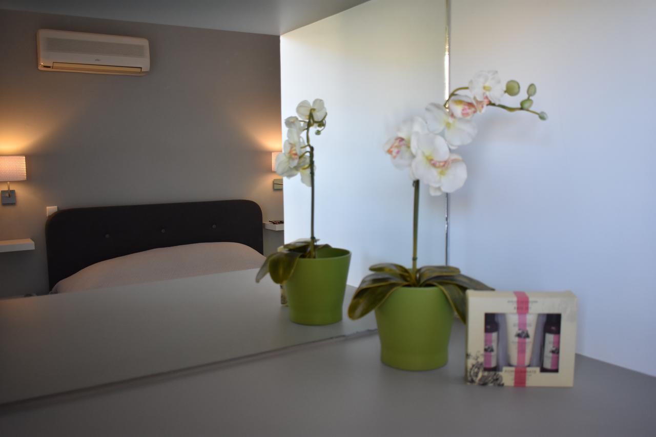 El Mar, 2 Bdr Seaview Apartment, 7 Min From Beach Lagonisi Bagian luar foto
